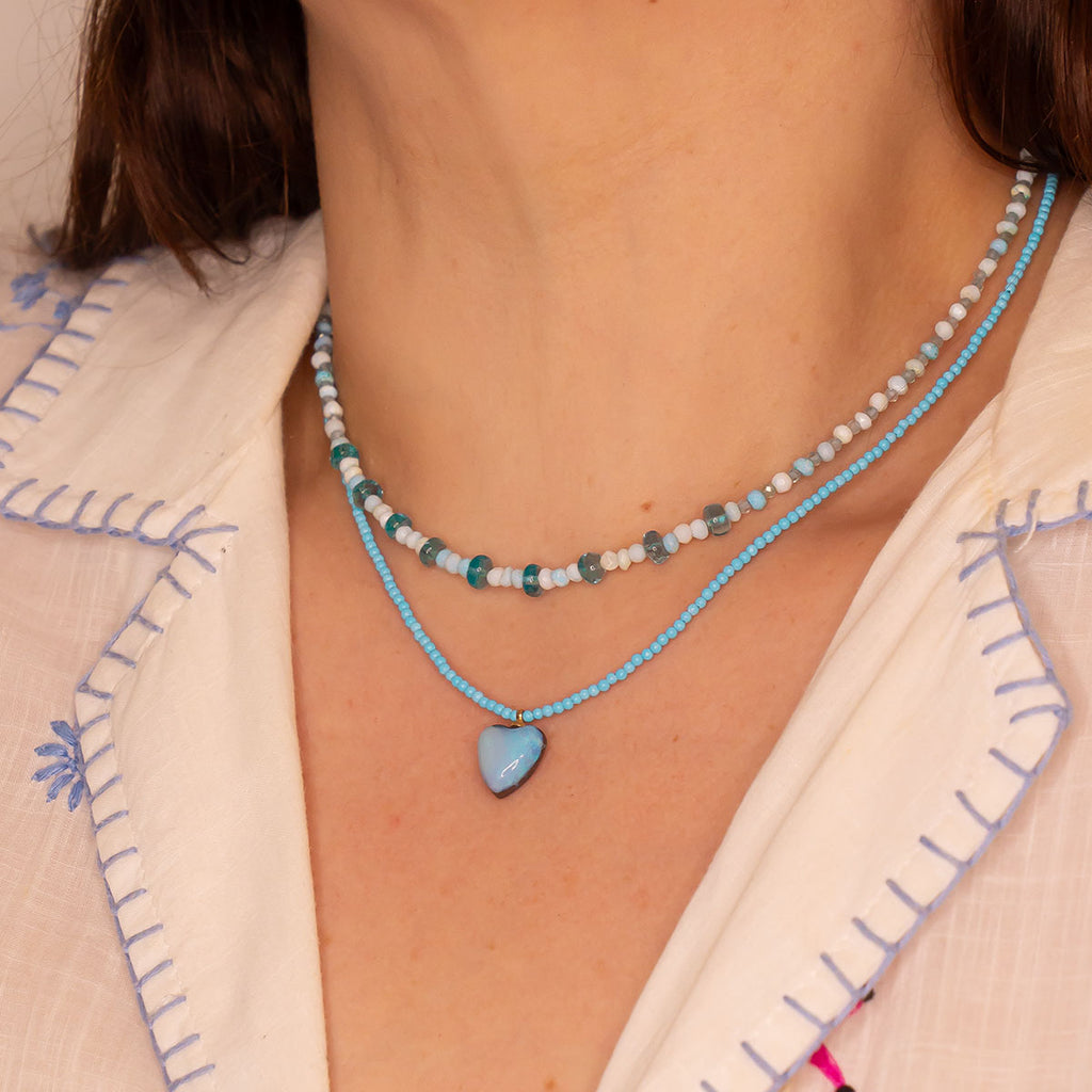 Add a touch of the arctic to your style with our super cool Necklace Gemstone Polar Blues.