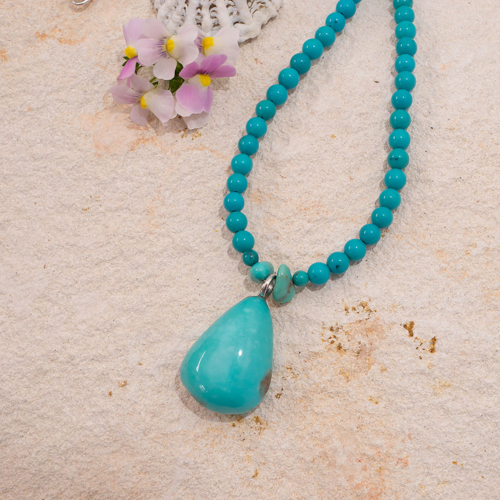 Blue like the sky on a Summers day. Discover the beauty of natural turquoise with this beautiful piece.